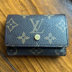 Louis Vuitton Micro wallet (M68704)